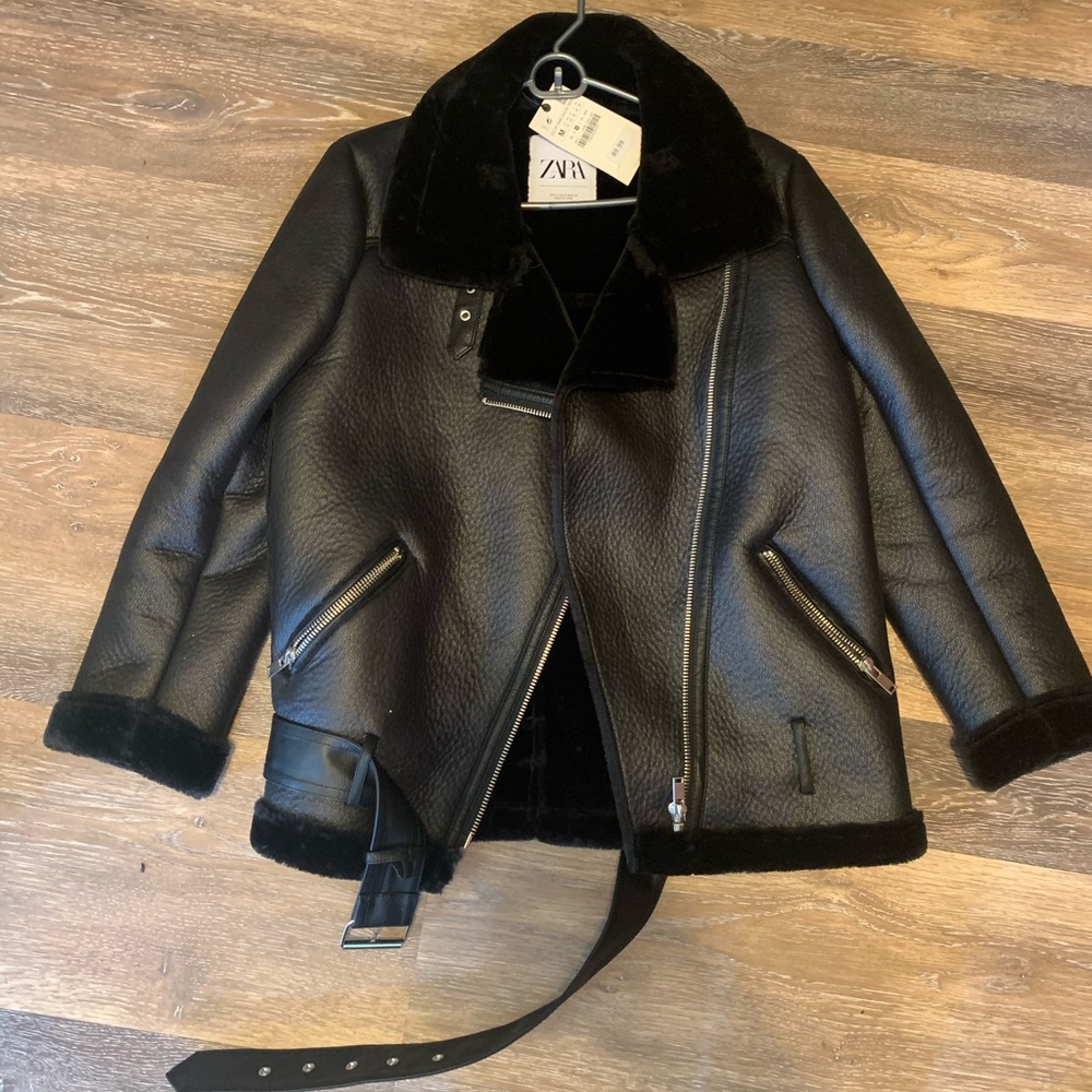 Zara Faux leather/fur Jacket 🤩